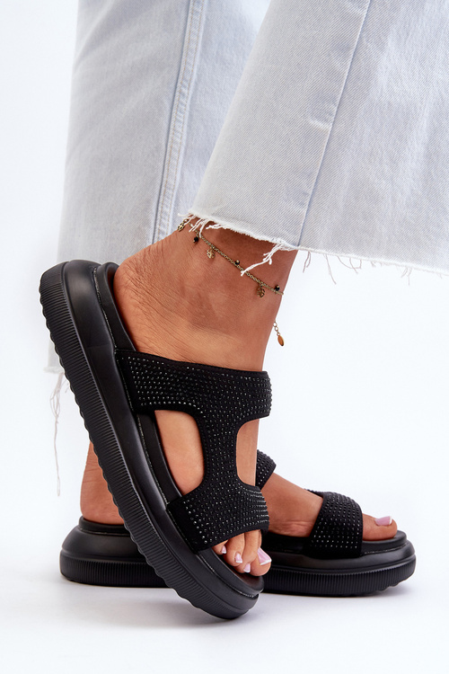 Чорні жіночі тапочки з прикрасами на платформі Jestella