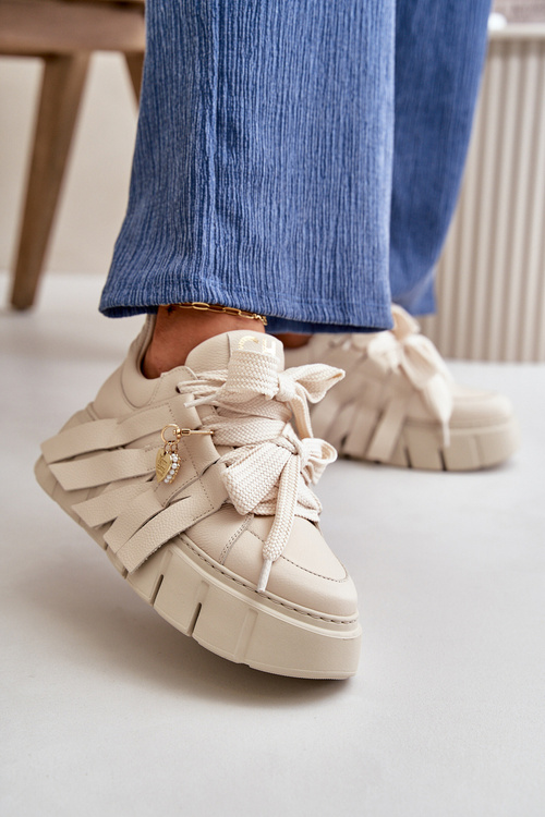 Жіночі шкіряні кросівки з декором CheBello 4292 Бежеві