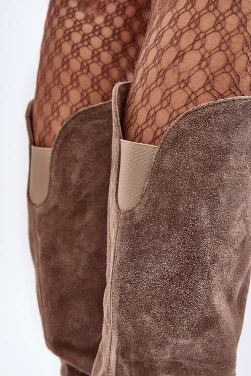 Жіночі замшеві чоботи на підборах темно-бежеві Lewski 3371