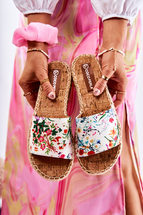 В'єтнамки на платформі з квітами Біла Малія