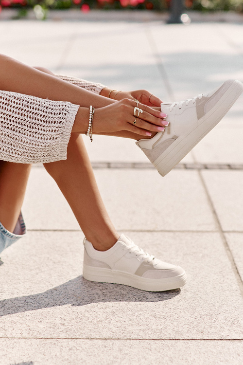 Жіночі низькі кросівки з еко шкіри Big Star OO274029 Beige