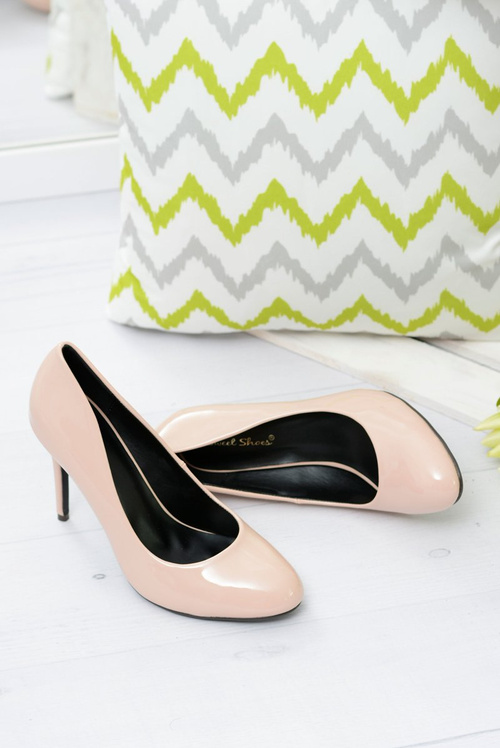 Бежеві лаковані туфлі Sophia на шпильці