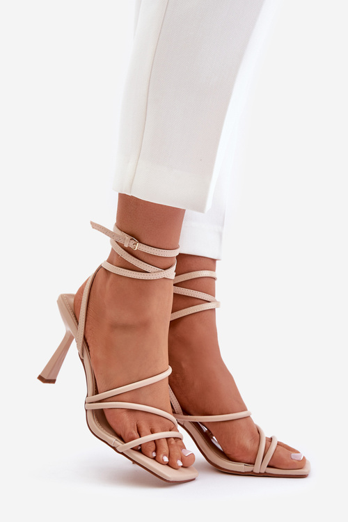 Стильні високі підбори з ремінцями бежеві сареді