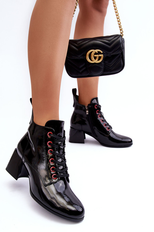 Лаковані черевики на низькій шнурівці SBarski MR870-66 Чорні