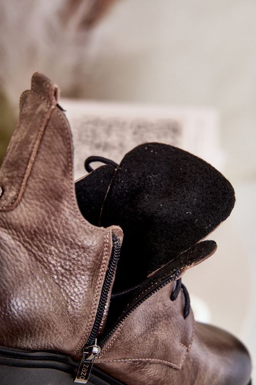 Жіночі шкіряні ботильйони на плоскому каблуці бежеві Charline