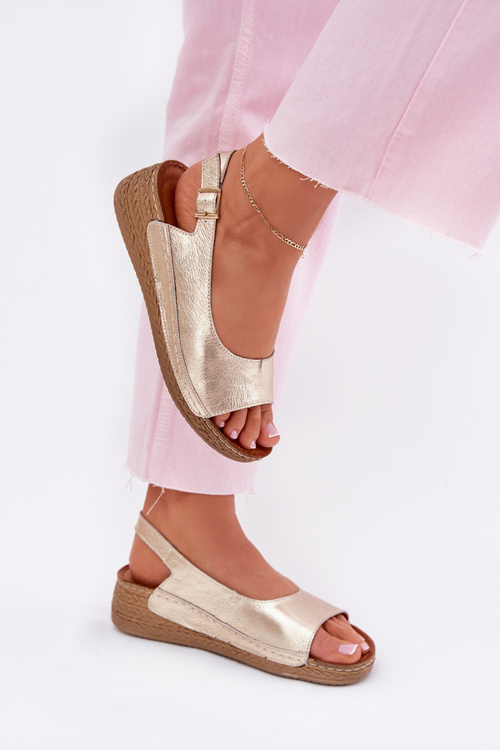 Жіночі шкіряні сандалі на платформі Maciejka L7069 Золоті