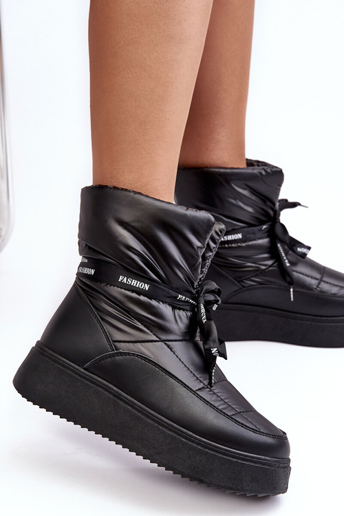 Жіночі зимові черевики з орнаментальною шнурівкою Black Siracna