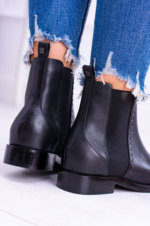 Чорні шкіряні черевики на шпильці BIG STAR BB274611