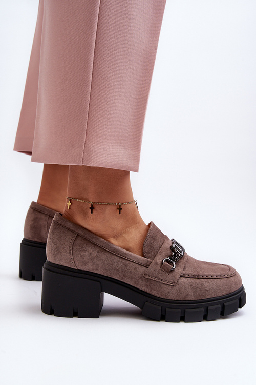 Бежеві лофери на масивному каблуці Eriella