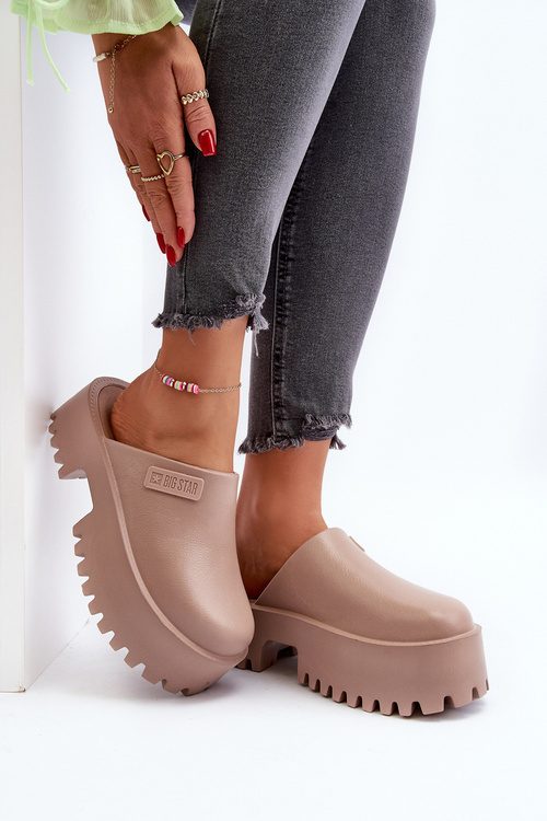 Жіночі шорти на масивній підошві Big Star NN274015 Білі