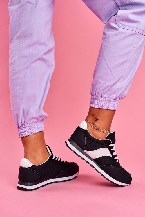 Спортивне жіноче взуття Black Determine