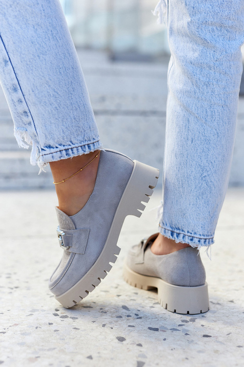 Модні замшеві лофери світло-сірі Rayhan