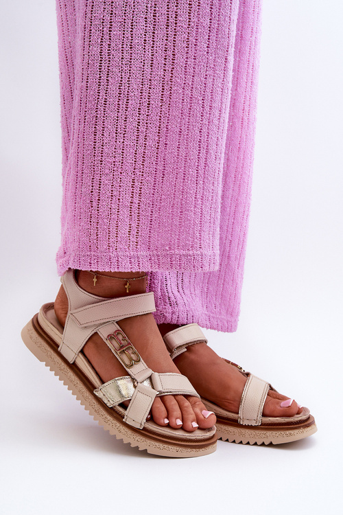 Бежеві жіночі шкіряні босоніжки на платформі Zazoo 50103