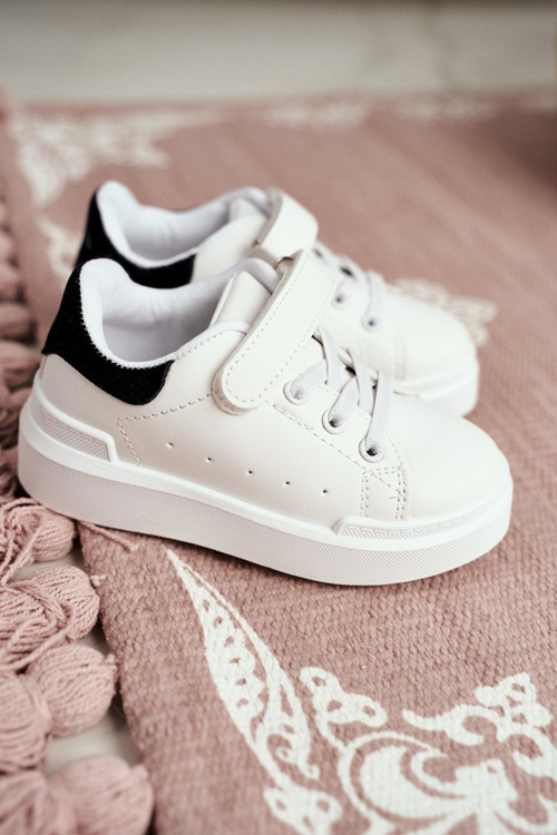 Дитяче спортивне взуття Кросівки біло-чорні Bilbo