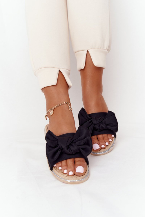 Гумові тапочки з бантом Чорні Andrea