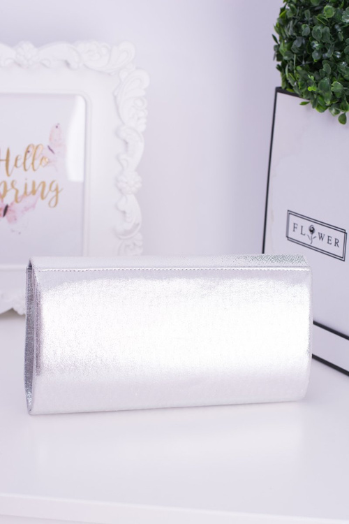 Срібна сумочка-клатч із золотим ланцюжком і замком