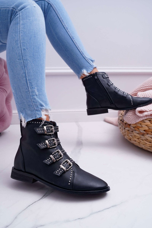 Жіночі чоботи з заклепками і пряжками чорні Berugio