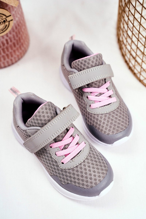 Дитяче спортивне взуття на липучці сірого кольору Mirabell