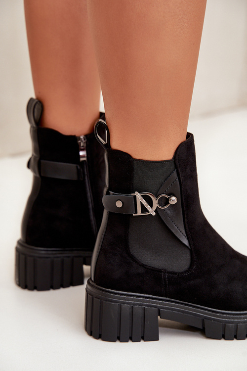 Теплі жіночі черевики з золотистими деталями, еко-замша чорного кольору Bervena