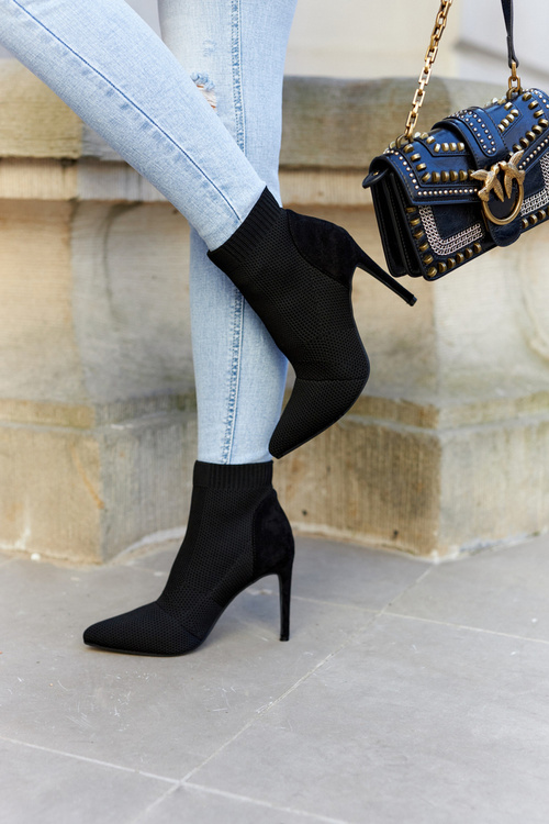 Жіночі Чоботи з носком на високому каблуці Black Last Night