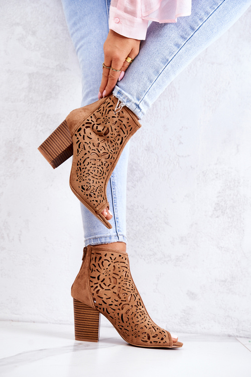 Ажурні чоботи на шпильці Camel Brittany