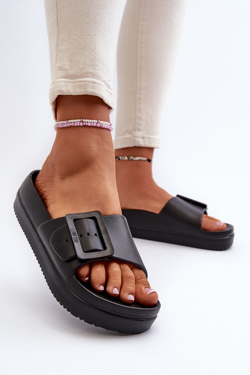 Жіночі поролонові сандалі на платформі з пряжкою Big Star NN274A662 чорні