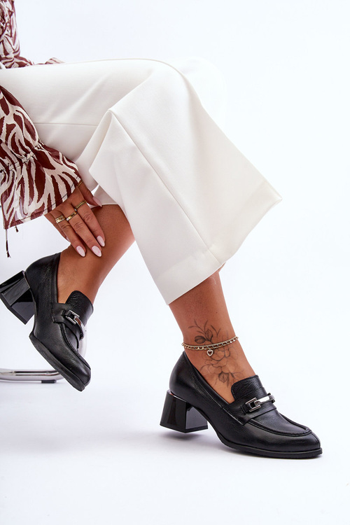 Зручні шкіряні туфлі Damira чорного кольору