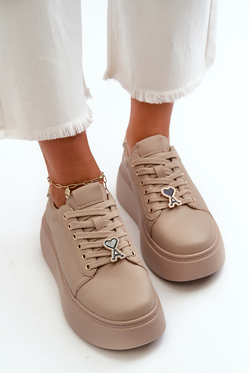 Бежеві жіночі шкіряні кросівки на платформі Vinceza 66700