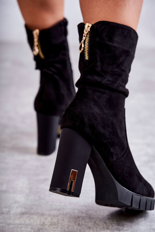 Замшеві високі чоботи на підборах чорні вольтери