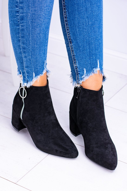 Чорні замшеві чоботи Jonnes з гострою шпилькою