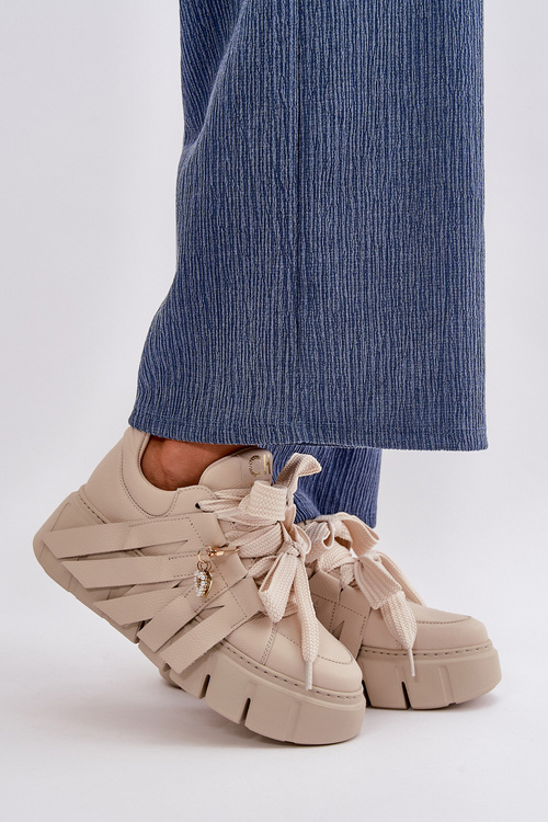 Жіночі шкіряні кросівки з декором CheBello 4292 Бежеві