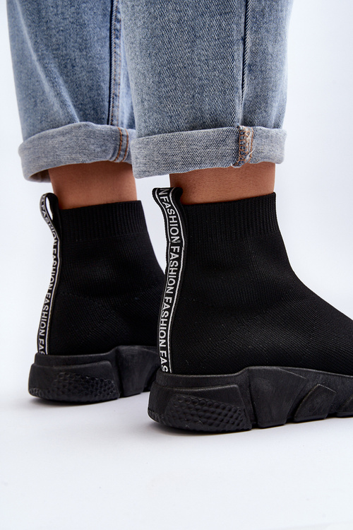 Жіноче спортивне взуття з носком чорне Zirila