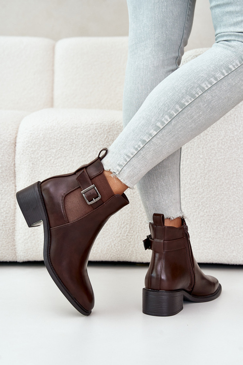 Жіночі ботильйони на низькому каблуці з золотистою пряжкою Коричневий Вомера