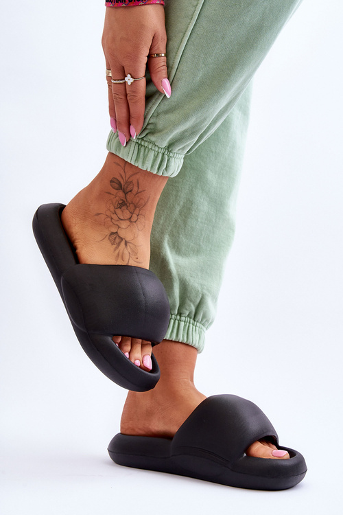 Жіночі легкі пінопластові тапочки на платформі Black Milton