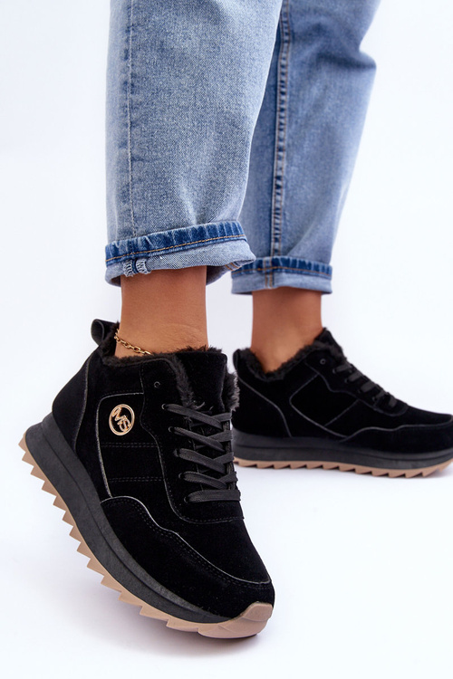 Шкіряне спортивне взуття з утепленою платформою чорного кольору