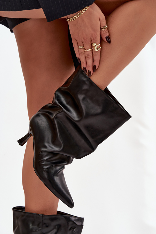 Підліткові жіночі черевики на каблуці з зім'ятою верхньою частиною чорні Inarisse