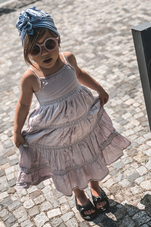 Дитячі босоніжки зі шнурком. Чорна гумка