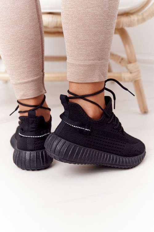 Жіноче спортивне взуття Кросівки Чорні Amazing