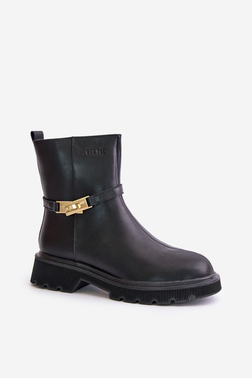 Шкіряні жіночі ботильйони з ремінцем ізольовані GOE OO2N4150 Чорні