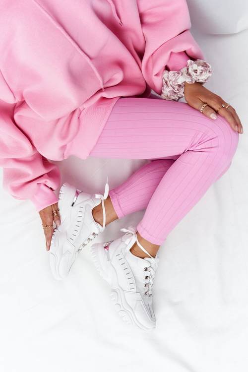 Жіночі кросівки на масивній підошві білі Гарний настрій