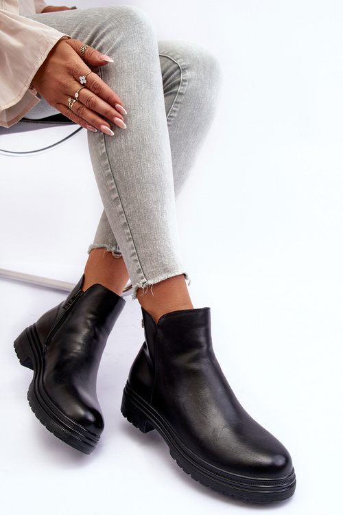 Шкіряні низькі черевики чорного кольору Foteini