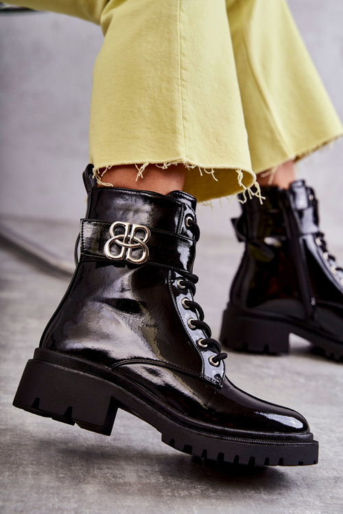 Лаковані жіночі теплі чоботи з декором Black Hayes