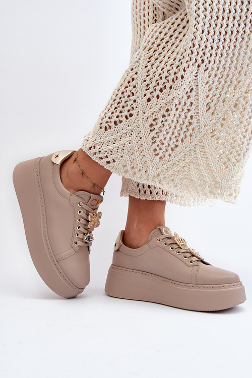 Жіночі шкіряні кросівки з декором CheBello 4292 Бежеві