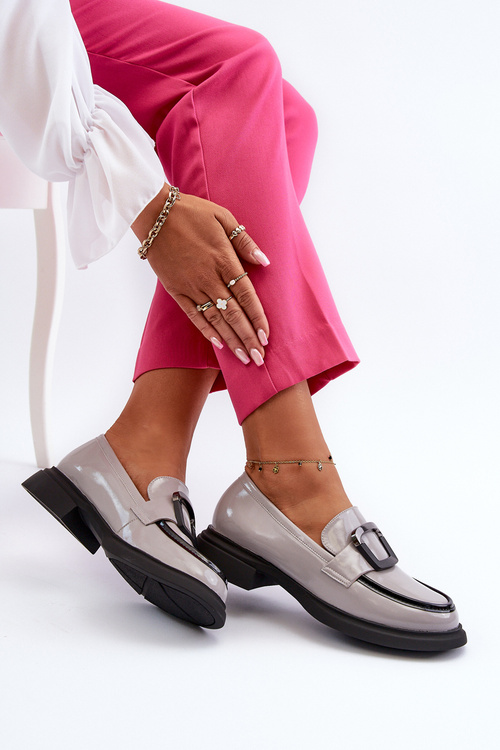 Сірі лаковані жіночі мокасини Fidodia