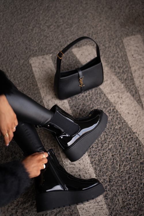 Чорні жіночі лаковані ботильйони Wloedia на платформі та танкетці