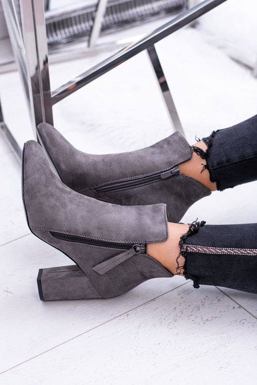 Жіночі сірі чоботи на шпильці замшеві Egida