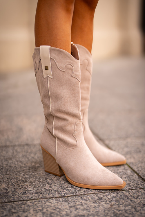 Утеплені ковбойські чоботи на каблуці з еко-замші бежеві Hanivin