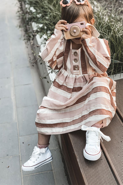 Дитячі кросівки з цирконами White Smile