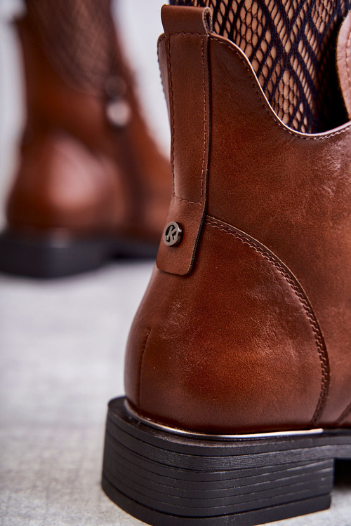 Чоботи на шнурівці на плоскому каблуці карамельні Grete