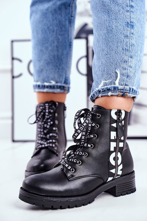 Жіночі черевики на плоскій підошві Black Verso